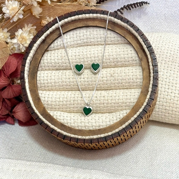 CONJUNTO CORAÇÃO EMBUTIDO 6MM VERDE ESMERALDA V12 45CM