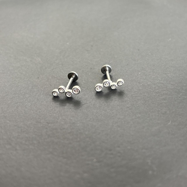 PIERCING ZIRCÔNIAS BASE RETA