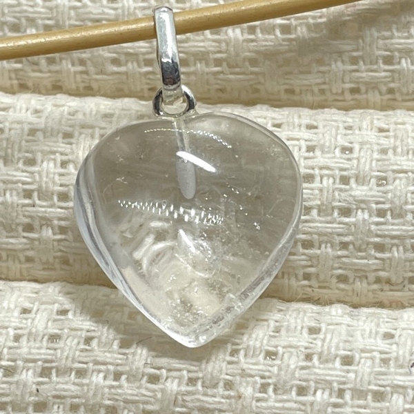 PINGENTE CORAÇÃO QUARTZO CRISTAL