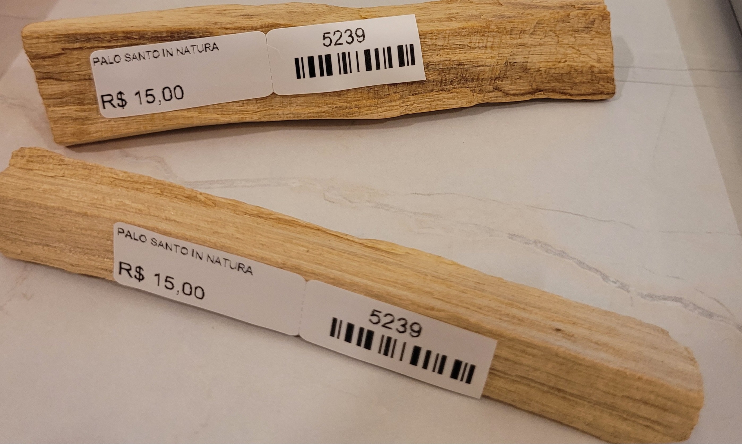 PALO SANTO IN NATURA